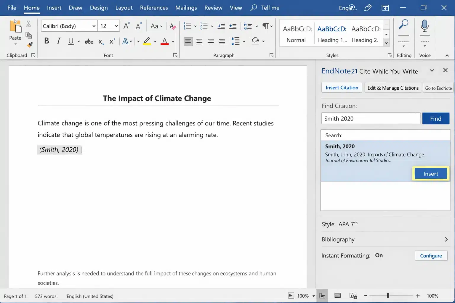 Vista de EndNote 21 organizando referencias con grupos y etiquetas y acceso a PDF